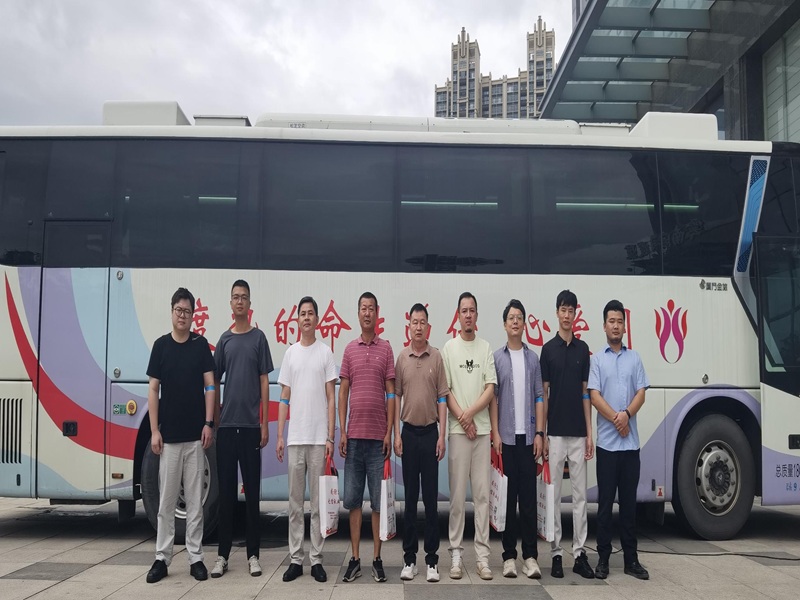 1751624694146351.jpg 獻血人員合影.jpg